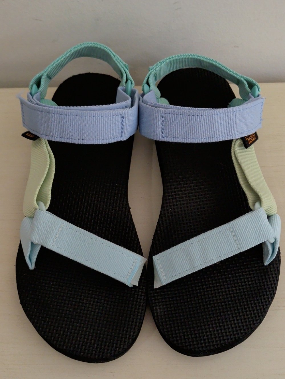 Teva pastel blue and mint green strappy sandals Size 7